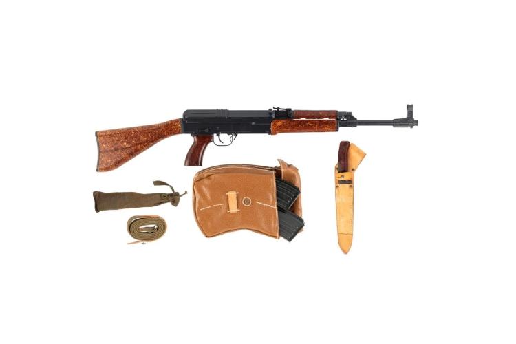 Samonabíjecí puška CZS 5811 / vz. 58, 7,62x39 mm, pevná pažba, full výbava, kat. A-I