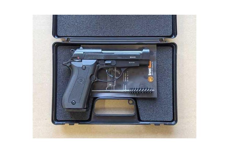 Plynová pistole Bruni 84 cal.9mm kat. C-I černá